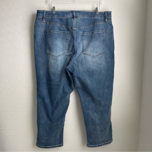 Lane Bryant High Rise Straight Crop Distressed 22 - Picture 5 of 8